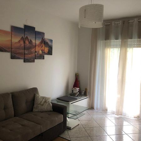 Casa Di Max - Private Room In Apartment With Shared Bathroom Free Parking Bozen Exterior foto
